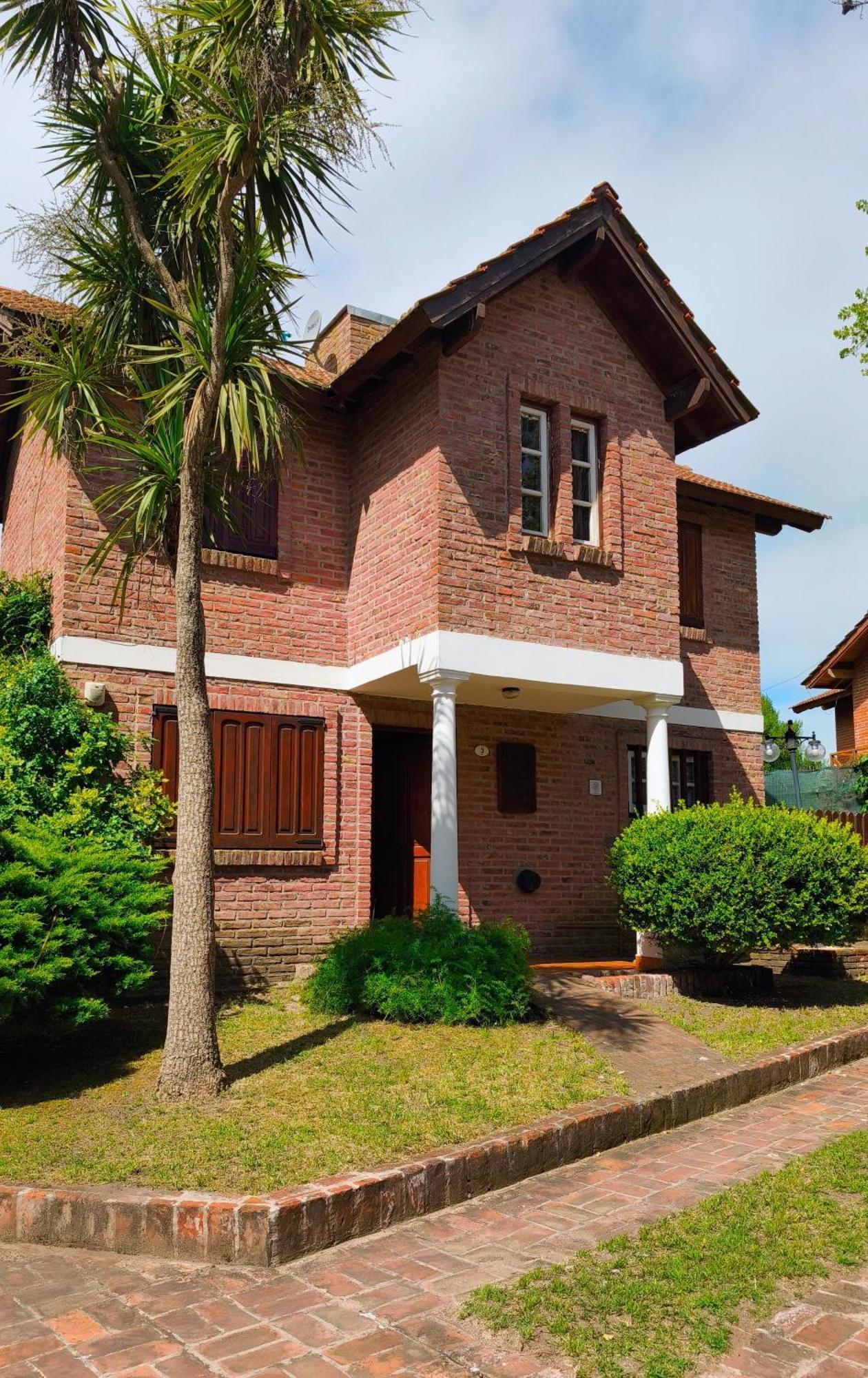 فيلا Duplex Complejo “Poker” فيلا جيزيل المظهر الخارجي الصورة